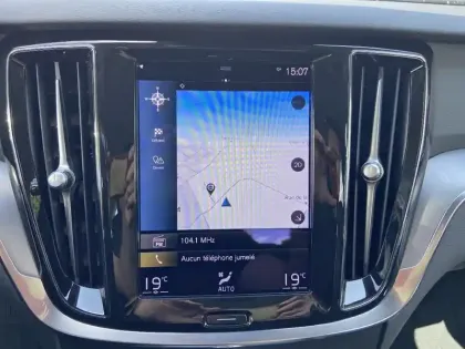 Photo 7 Volvo V60  B3 163 ch Geartronic 8