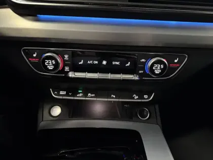 Photo 26 Audi Q5  Sportback 55 TFSIe 367 S tronic 7 Quattro