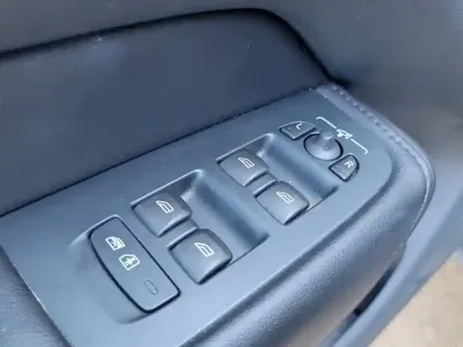 Photo 28 Volvo Xc60  B4 197 ch Geartronic 8