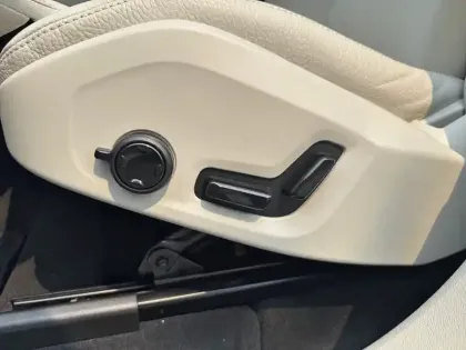 Photo 23 Volvo Xc60 Gén. II Ph2 Evo Ultra Style Chrome 5