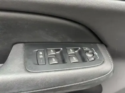 Photo 18 Volvo V60 Gén. II Ph1 NG2 Ultra Style Dark 5