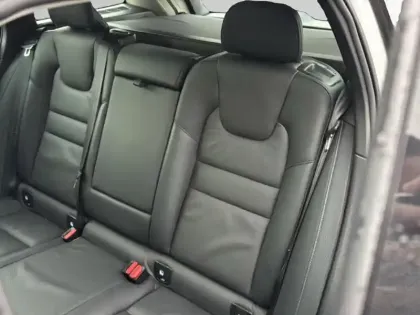 Photo 5 Volvo V60 Gén. II Ph1 NG2 Ultra Style Dark 5