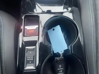 Photo 11 Peugeot 208  PureTech 100 S&S EAT8 Allure