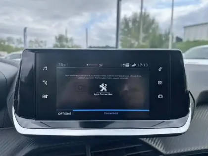 Photo 18 Peugeot 208  PureTech 100 S&S EAT8 Allure