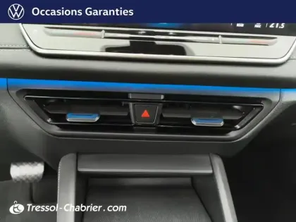 Photo 12 Volkswagen Tiguan  2.0 TDI 150ch DSG7 Life Plus