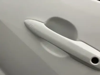 Photo 20 Toyota Yaris Hybride 116h Dynamic