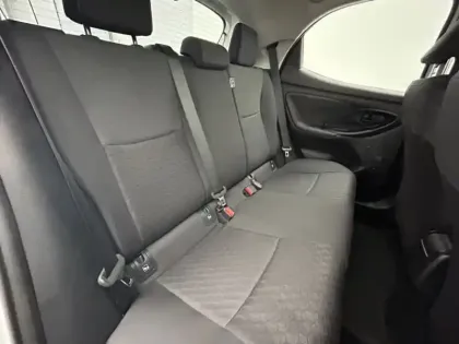 Photo 19 Toyota Yaris Hybride 116h Dynamic