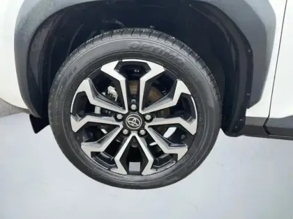 Photo 8 Toyota Yaris Hybride 1.5 HYBRID 116H DESIGN