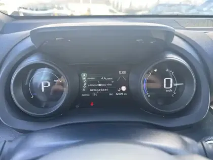 Photo 20 Toyota Yaris Hybride 1.5 HYBRID 116H DESIGN