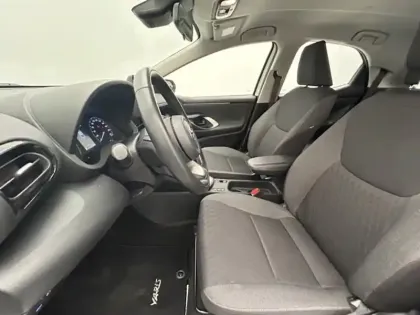 Photo 34 Toyota Yaris Gén. IV Ph1 Dynamic Business 5