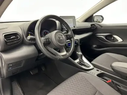 Photo 32 Toyota Yaris Gén. IV Ph1 Dynamic Business 5