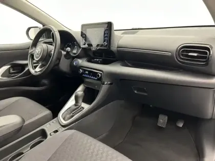 Photo 20 Toyota Yaris Hybride 116h Dynamic Business