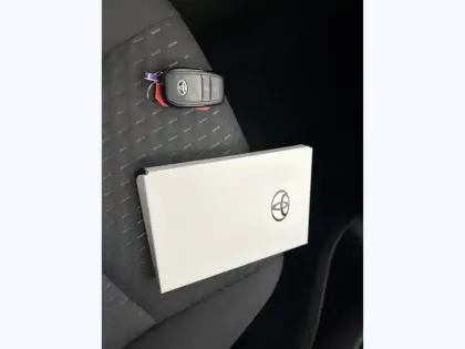 Photo 16 Toyota Yaris Hybride 1.5 HYBRID 116H DYNAMIC