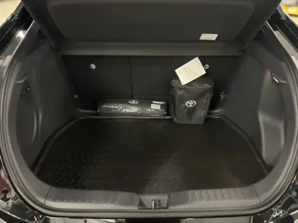 Photo 9 Toyota C-HR HYBRIDE NG 140 GRS PACK TECHNO MY26