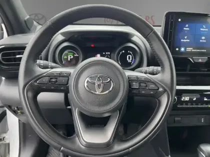 Photo 10 Toyota Yaris Hybride 1.5 HYBRID 116H DESIGN