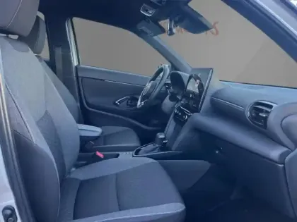 Photo 10 Toyota Yaris Hybride 1.5 HYBRID 116H DESIGN