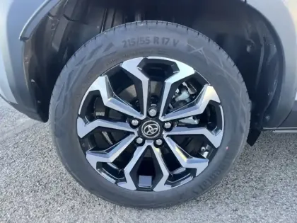 Photo 8 Toyota Yaris Hybride 1.5 HYBRID 116H DESIGN