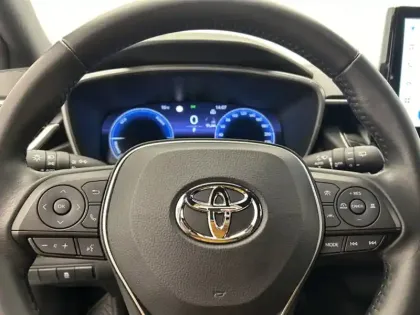 Photo 14 Toyota Corolla Hybride 140h Dynamic