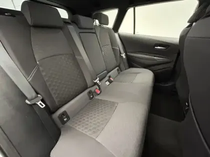 Photo 22 Toyota Corolla Hybride 140h Dynamic