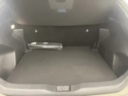 Photo 9 Toyota Yaris Hybride 1.5 HYBRID 116H DESIGN