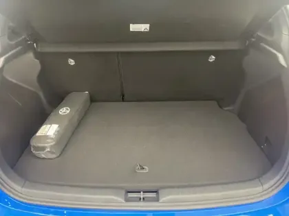 Photo 9 Toyota Yaris Hybride 130h Première