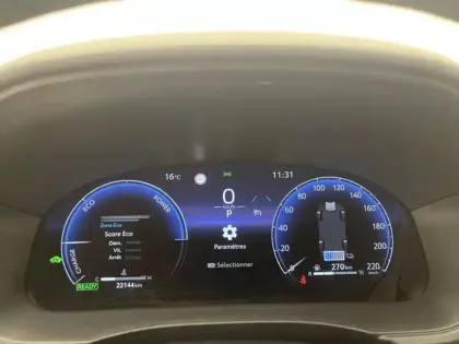 Photo 31 Toyota Yaris Hybride 130h Première