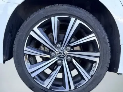 Photo 7 Toyota Corolla Hybride 122h Design