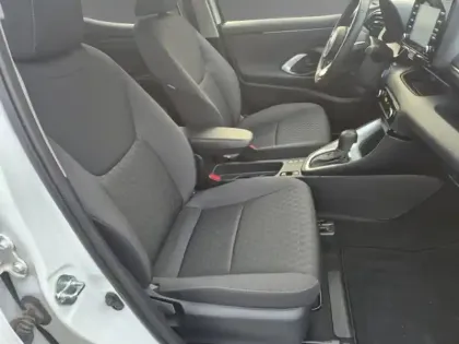 Photo 18 Toyota Yaris Hybride 116h Dynamic