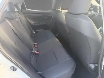 Photo 19 Toyota Yaris Hybride 116h Dynamic