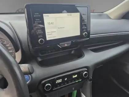 Photo 16 Toyota Yaris Hybride 116h Dynamic