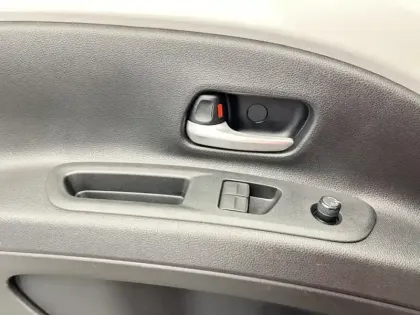 Photo 11 Toyota Aygo 1.0 VVT-i 72 Dynamic