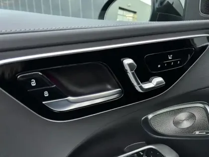 Photo 23 Mercedes Classe C 300 d e AMG Line +  Hybrid EQ B