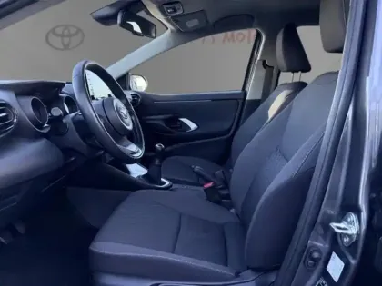 Photo 7 Toyota Yaris 70 VVT-i Design PACK +