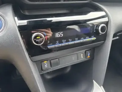 Photo 19 Toyota Yaris Hybride 1.5 HYBRID 116H DESIGN / PACK CARGO