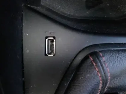 Photo 12 Ford Fiesta  1.0 Flexifuel 95ch ST-Line 5p