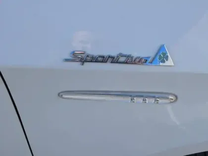 Photo 14 Alfa Romeo Giulietta  1.4 TB MultiAir 150ch Sportiva Stop&Start