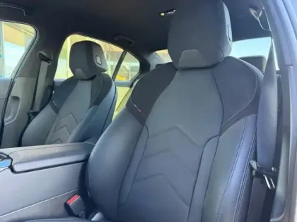 Photo 11 BMW Serie 5 Série 5 i5 340ch M Sport eDrive40