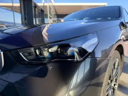 Photo 12 BMW Serie 5 Série 5 i5 340ch M Sport eDrive40