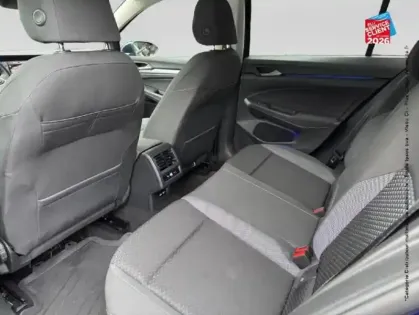 Photo 10 Volkswagen Golf  1.0 TSI OPF 110ch Active