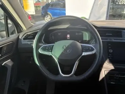 Photo 12 Volkswagen Tiguan  2.0 TDI 150ch Elegance DSG7