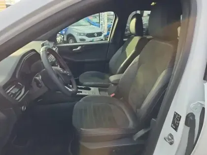 Photo 9 Ford Kuga  2.5 Duratec 190ch FHEV E85 ST-Line X BVA