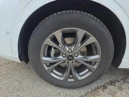 Photo 8 Ford Kuga  2.5 Duratec 190ch FHEV E85 ST-Line X BVA