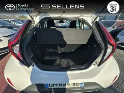 Photo 9 Toyota Aygo  X 1.0 VVT-i 72ch Dynamic S-CVT