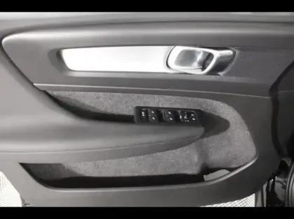 Photo 13 Volvo Xc40  B3 163ch Start DCT 7