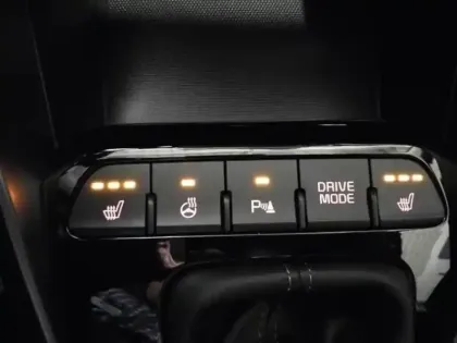 Photo 10 Kia Stonic  1.0 T-GDi 100ch GT Line DCT7