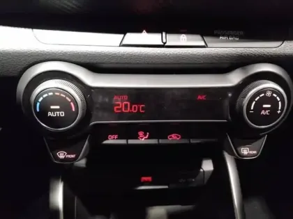 Photo 12 Kia Stonic  1.0 T-GDi 100ch GT Line DCT7