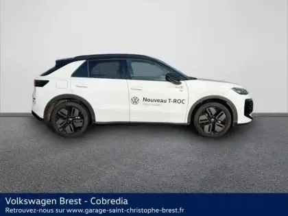 Photo 18 Volkswagen T-roc  1.5 eTSI 150ch R-Line DSG7