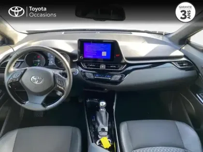 Photo 7 Toyota C-HR  2.0 Hybride 184ch Design Ultimate E-CVT