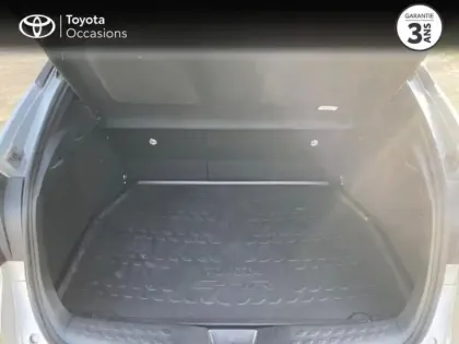 Photo 9 Toyota C-HR  2.0 Hybride 184ch Design Ultimate E-CVT