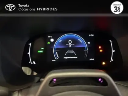 Photo 13 Toyota Aygo  X 116h Graphic